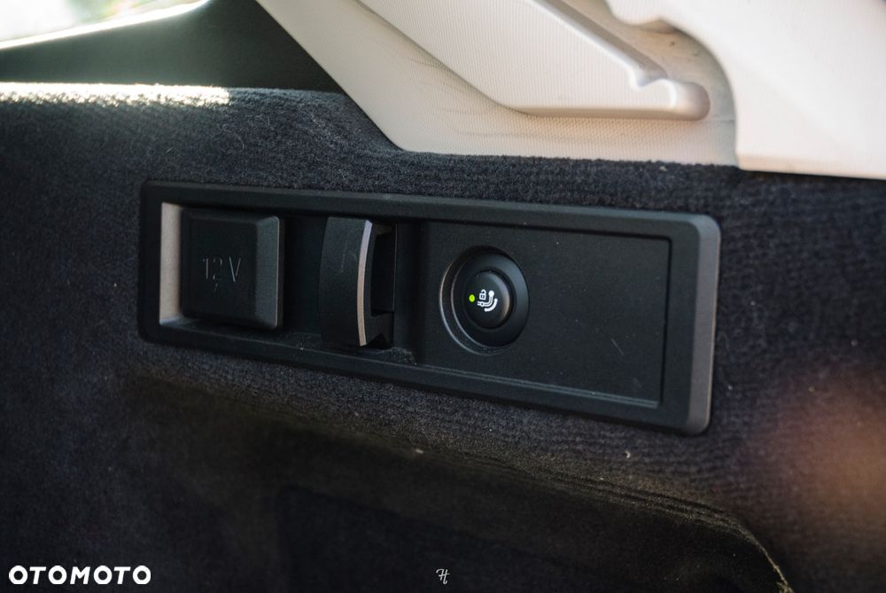 BMW Seria 3 330e - 19