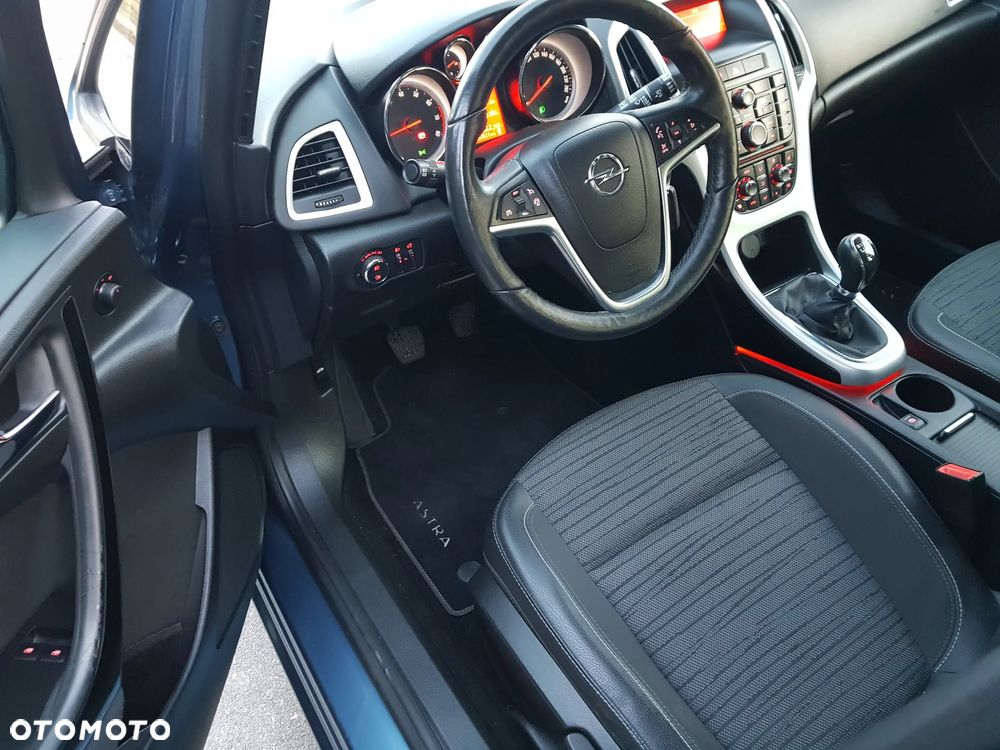 Opel Astra 1.4 Turbo Exklusiv - 18