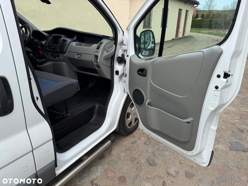 Renault Trafic - 10