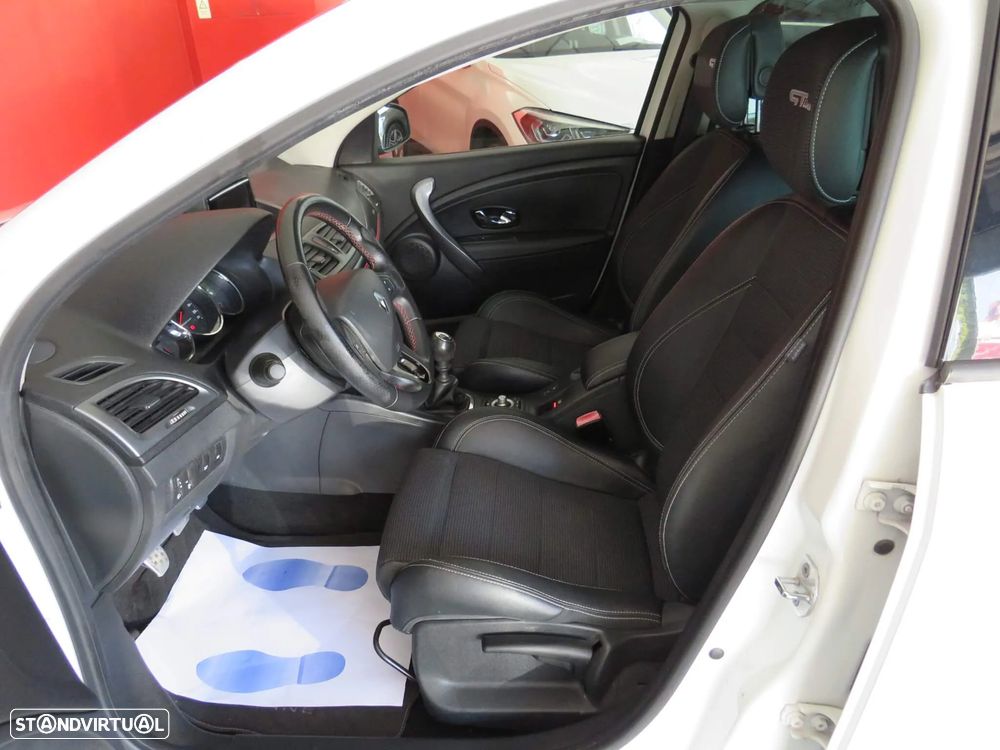 Renault Mégane Sport Tourer 1.5 dCi GT Line - 10