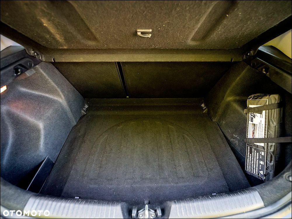 Kia Ceed - 37