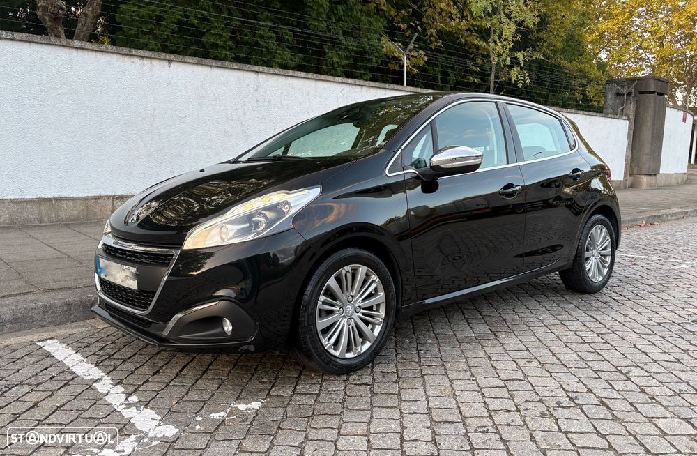 Peugeot 208 1.6 BlueHDi Allure - 3
