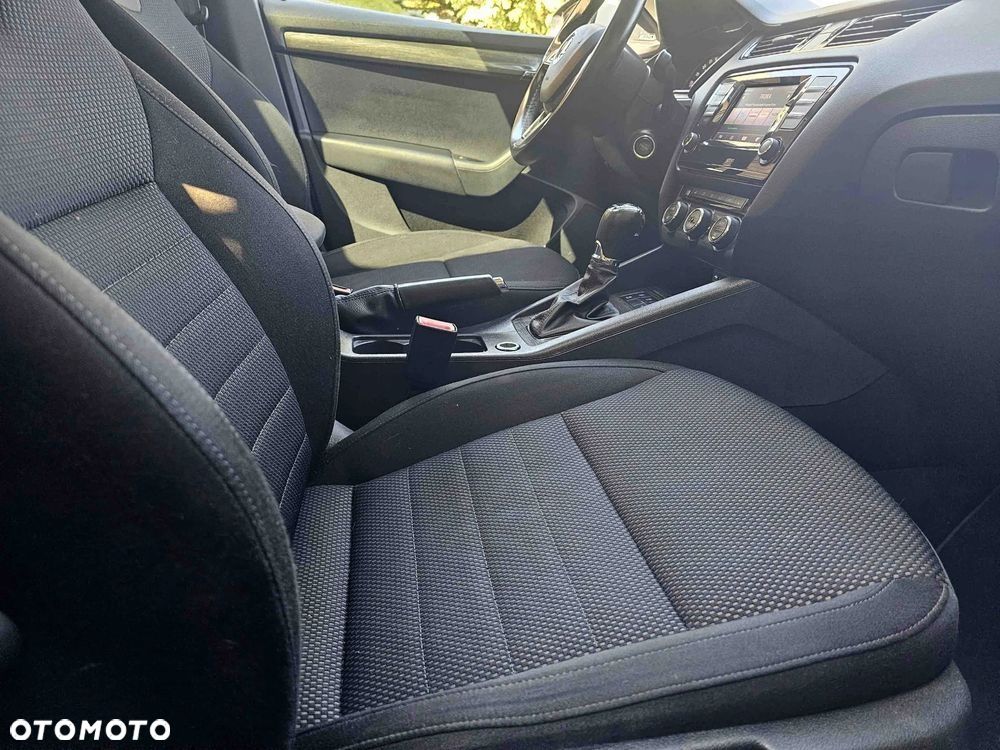 Skoda Octavia 2.0 TDI 4x4 DSG Scout - 25
