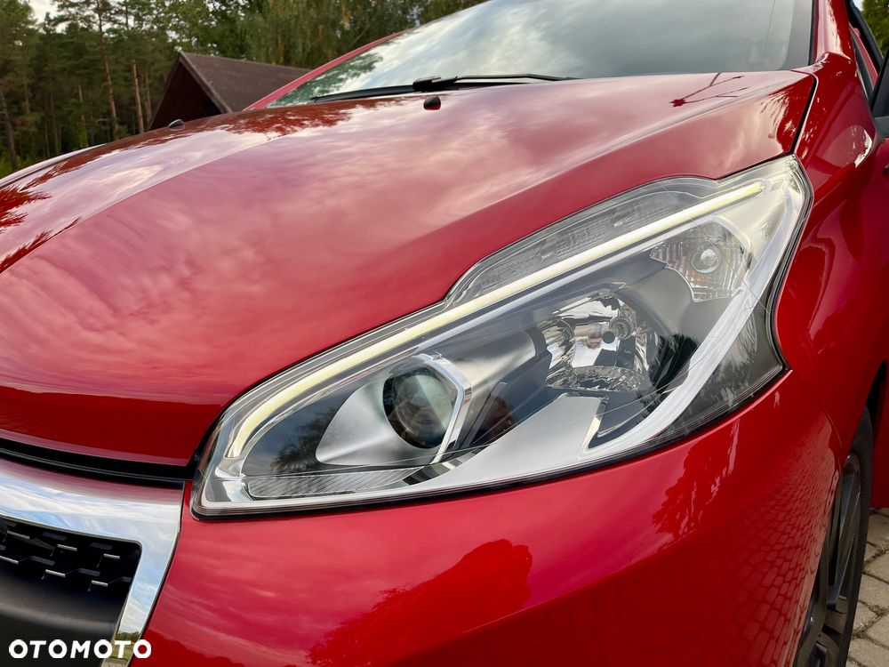 Peugeot 208 1.2 PureTech GPF Signature S&S - 10