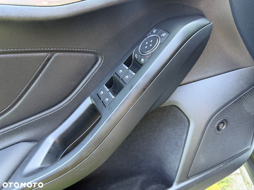 Ford Focus 1.0 EcoBoost STart-Stopp-System TITANIUM X - 27