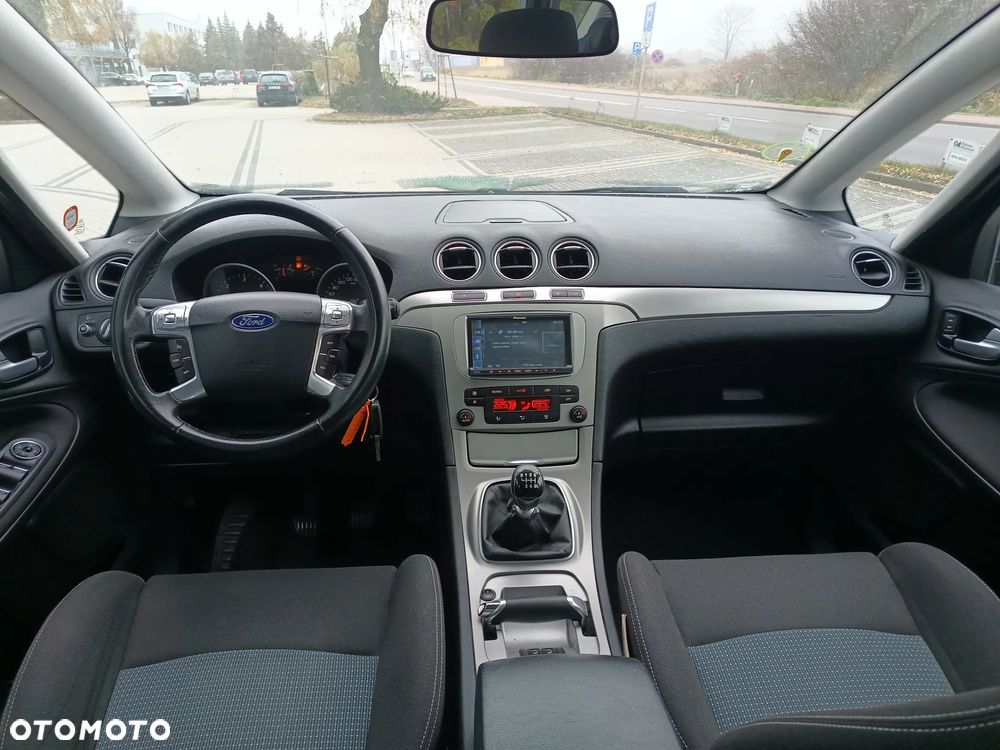 Ford S-Max - 7