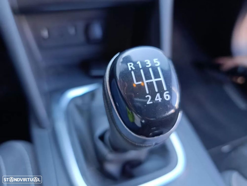 Renault Mégane Sport Tourer 1.5 Blue dCi Limited — fotografia 11