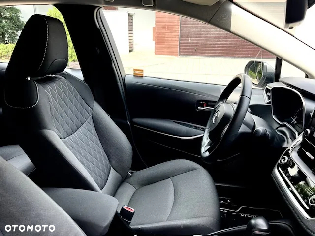 Toyota Corolla 1.8 Hybrid Comfort - 13
