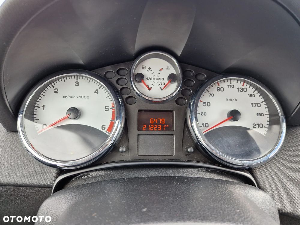 Peugeot 207 - 9