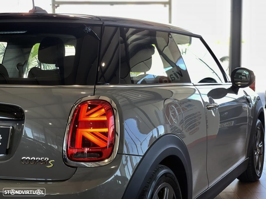 MINI 3 Portas Cooper SE Premium Essential - 12