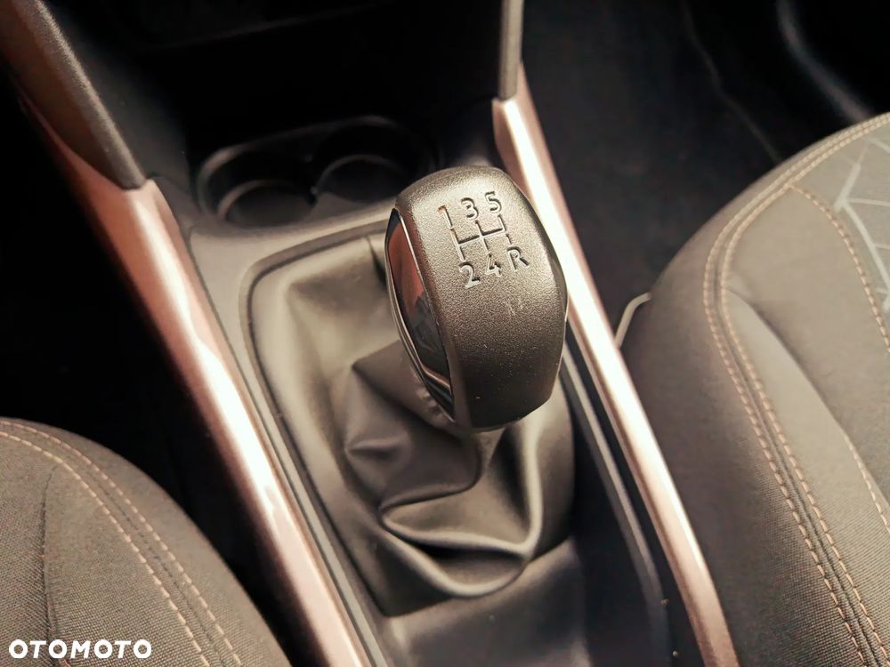 Peugeot 2008 - 21