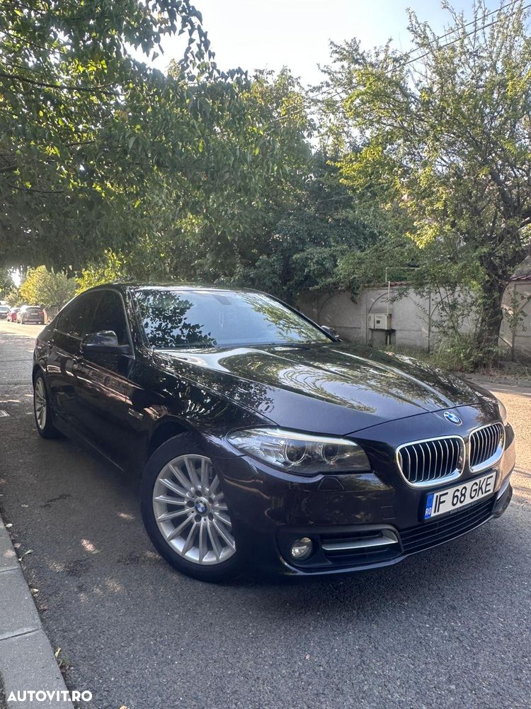 BMW Seria 5 520d AT - 2