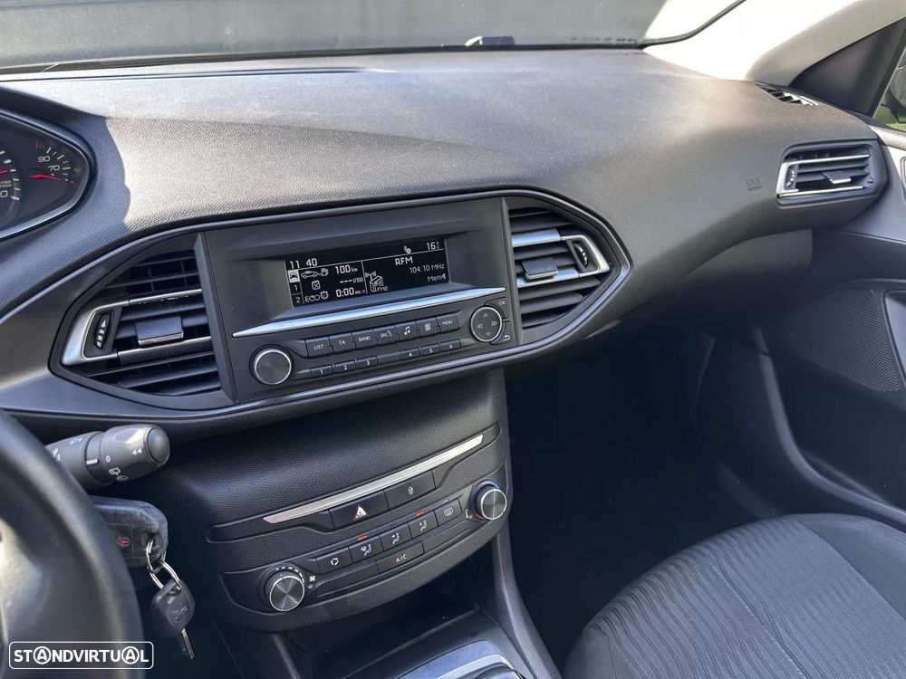 Peugeot 308 1.5 BlueHDi Style - 26