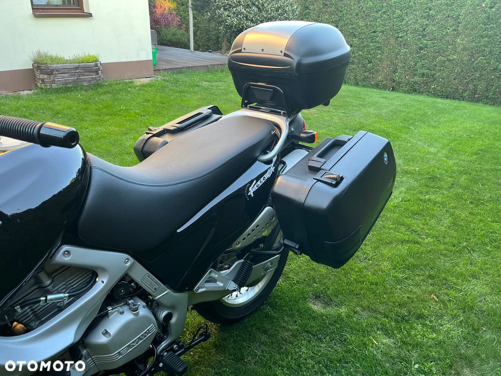 BMW F - 36