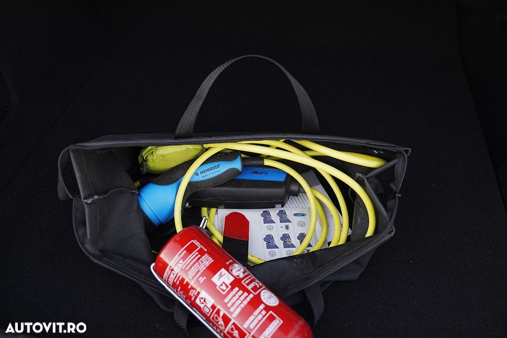 Volvo S90 T8 Twin Engine AWD Geartronic R Design - 26