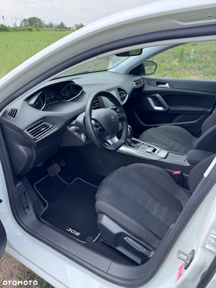Peugeot 308 PureTech 130 EAT6 Stop & Start Allure - 13