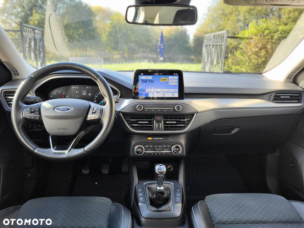 Ford Focus 1.5 EcoBoost Titanium ASS - 9