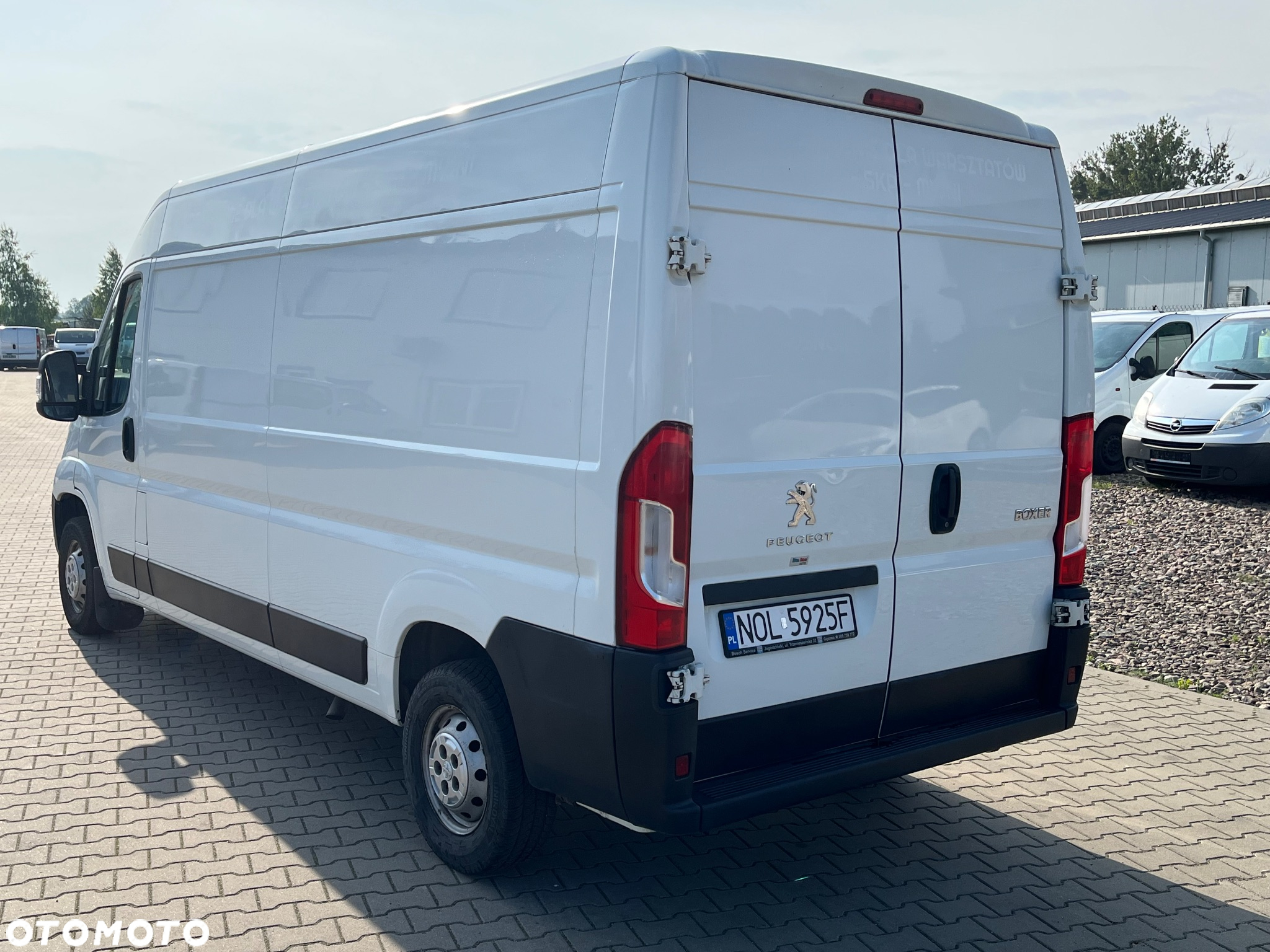 Peugeot Boxer 2.0 bluehdi 130KM L3H2 - 4