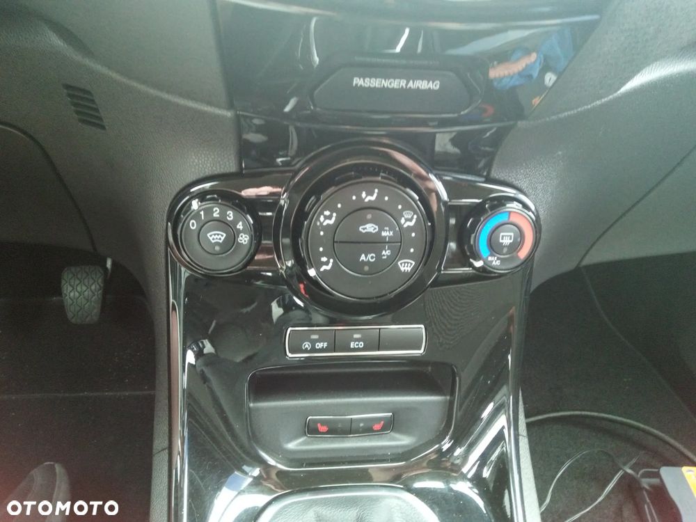 Ford Fiesta 1.0 EcoBoost S&S ACTIVE PLUS - 2