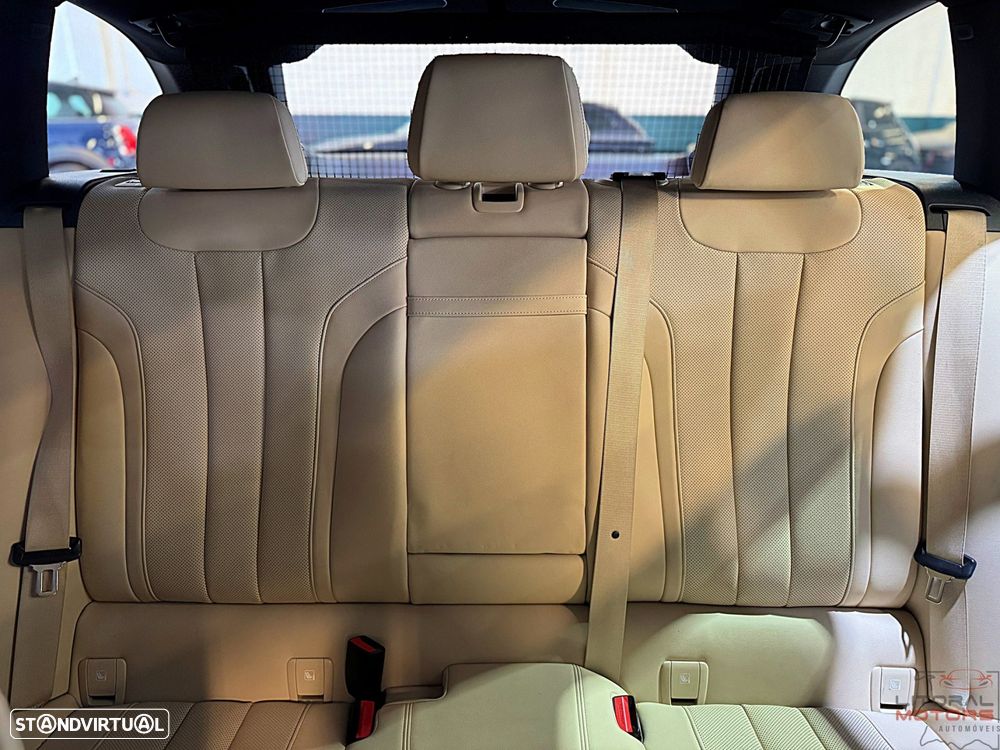 BMW 530 e Pack Desportivo M - 39