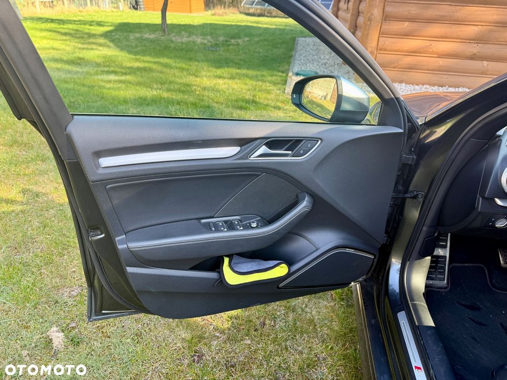 Audi S3 S tronic - 12