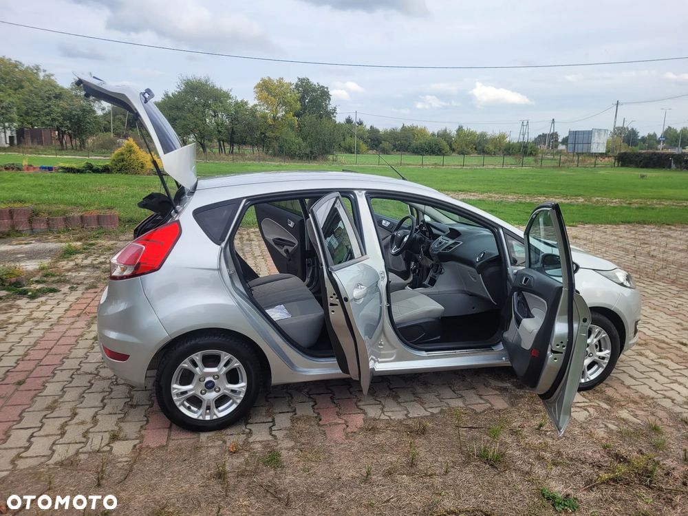 Ford Fiesta - 15