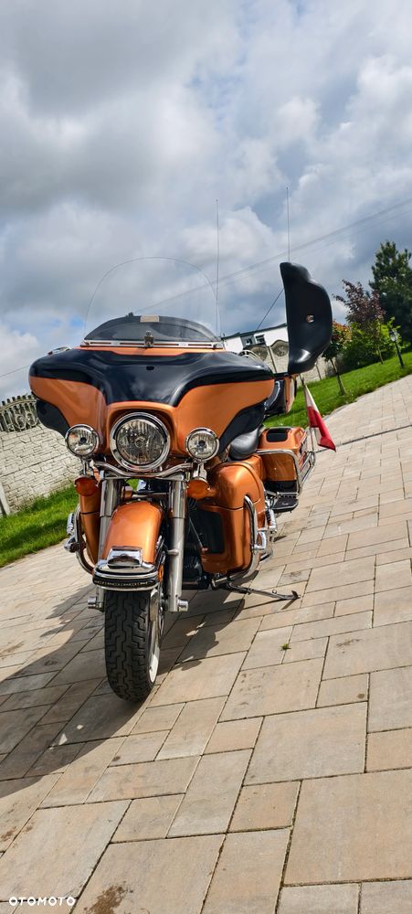 Harley-Davidson FLHTCU Ultra - 1