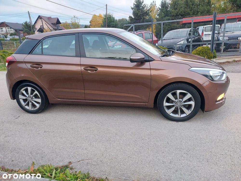 Hyundai i20 1.2 YES - 11