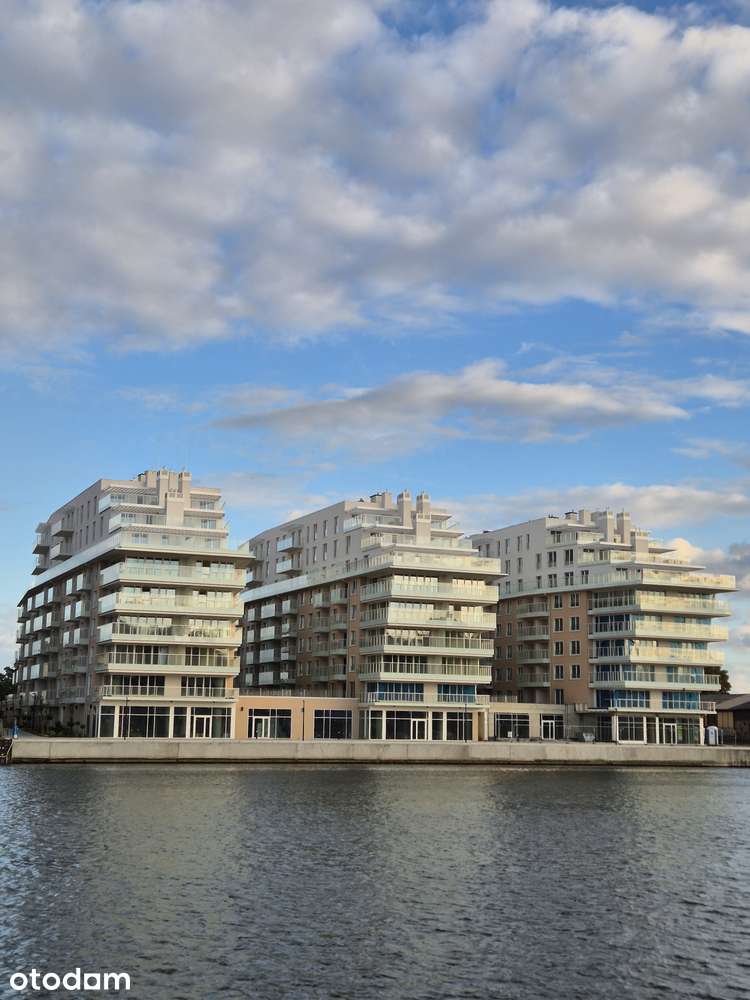 Przeszklony apartament nad Odrą z widokiem 180°| Balkon + loggia