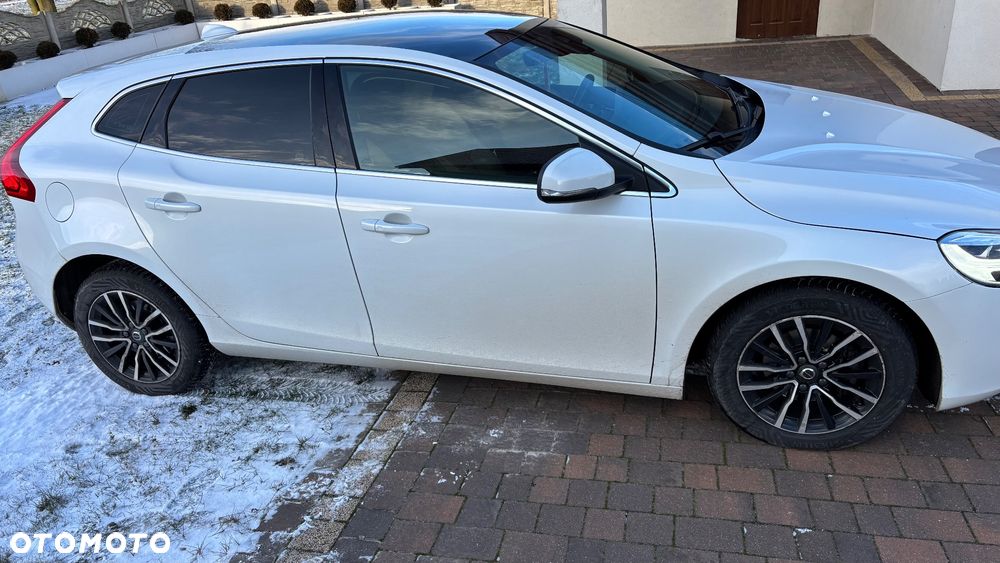 Volvo V40 D2 Inscription - 12