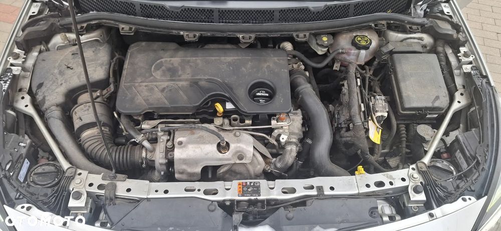 Opel Astra 1.6 CDTI Dynamic - 6