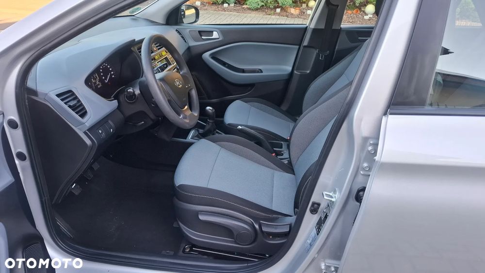 Hyundai i20 1.2 BlueDrive Comfort - 6