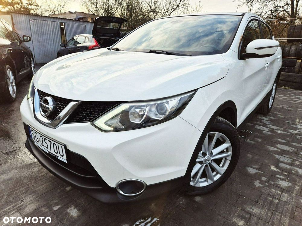 Nissan Qashqai - 1
