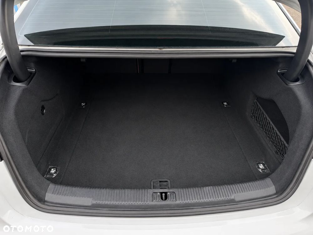 Audi A6 Limousine 2.0 TDI Ultra DPF S tronic - 15