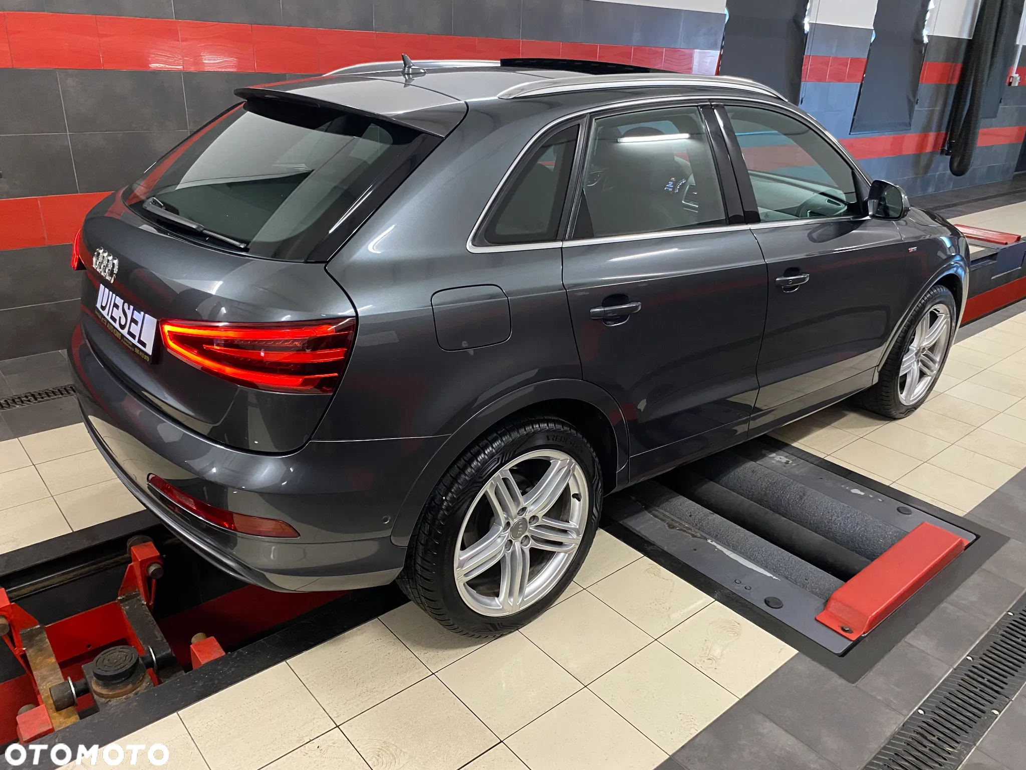 Audi Q3 2.0 TDI Quattro Edycja Specjalna S tronic - 12