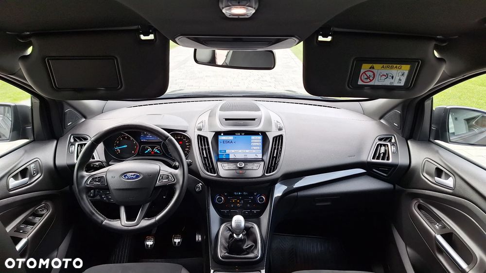 Ford Kuga 1.5 EcoBoost FWD ST-Line - 18