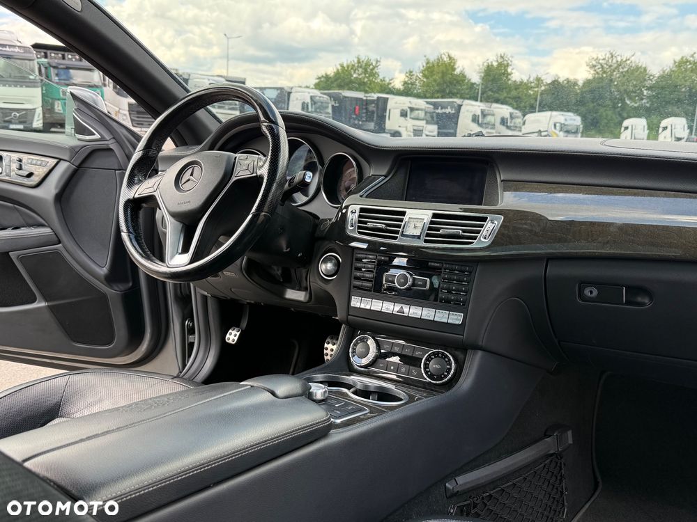 Mercedes-Benz CLS 500 4-Matic 7G-TRONIC - 10