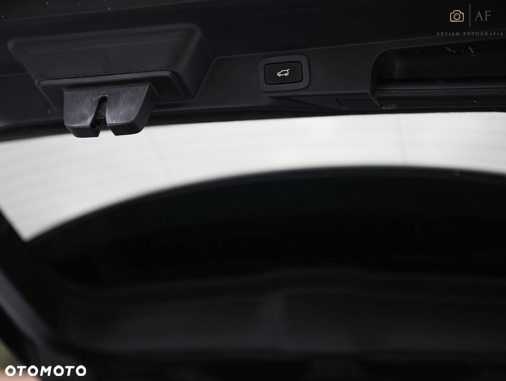 Land Rover Range Rover Sport S 5.0 V8 S/C SVR - 23