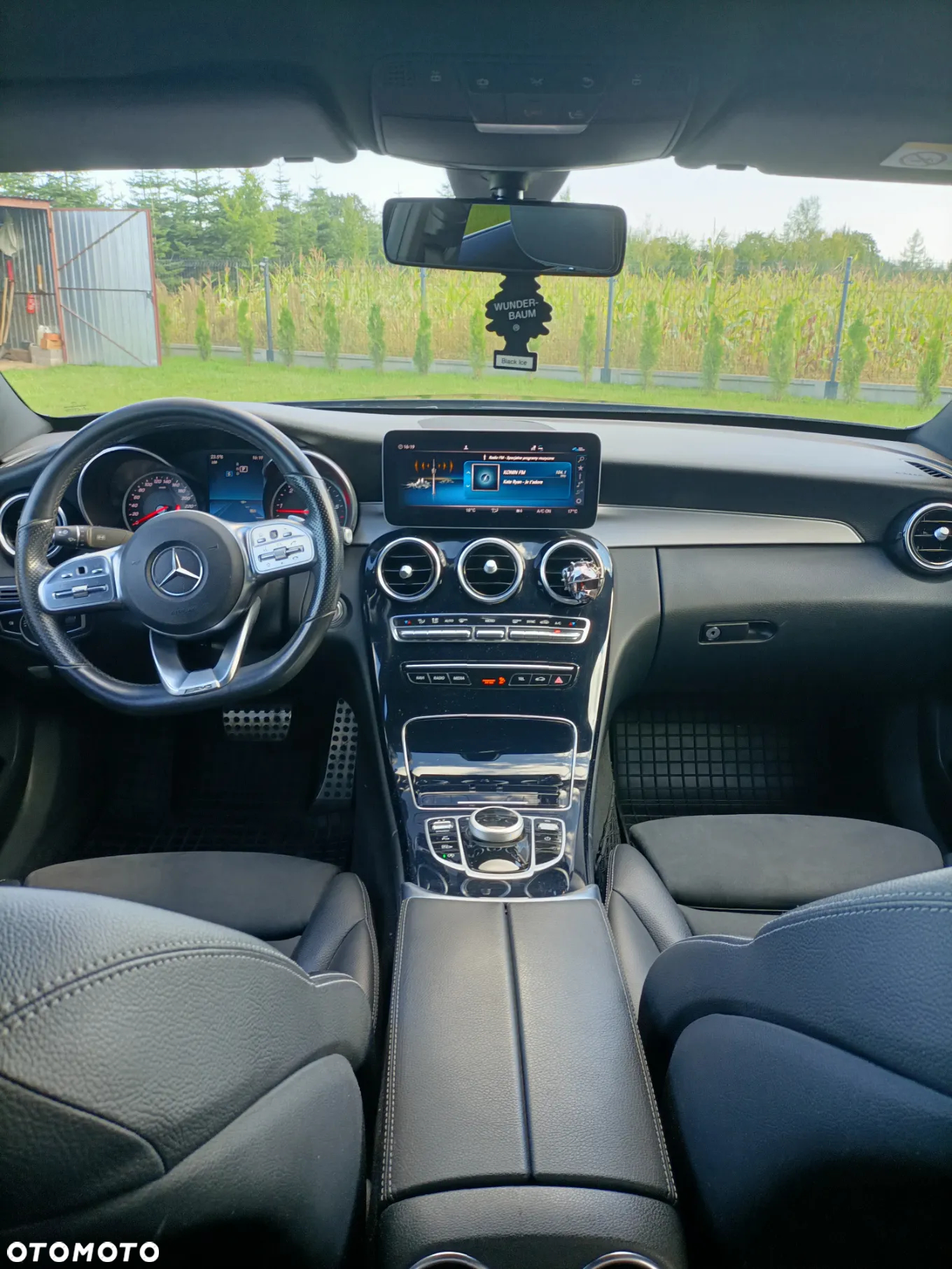 Mercedes-Benz Klasa C 180 d T 9G-TRONIC AMG Line - 18