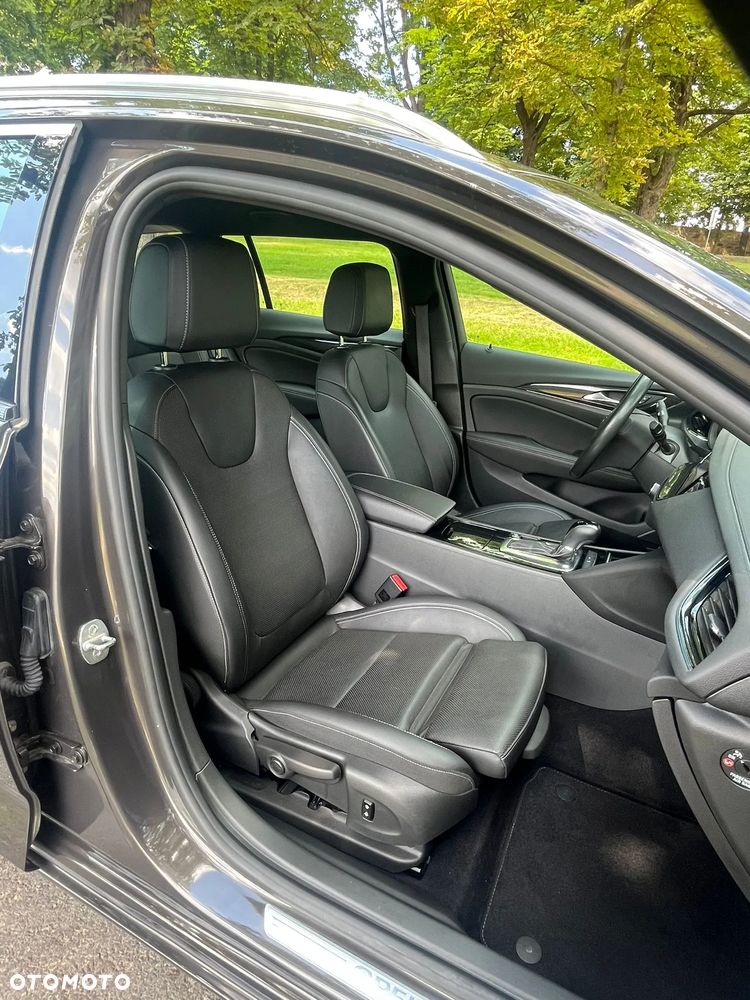 Opel Insignia 2.0 CDTI 4x4 - 16
