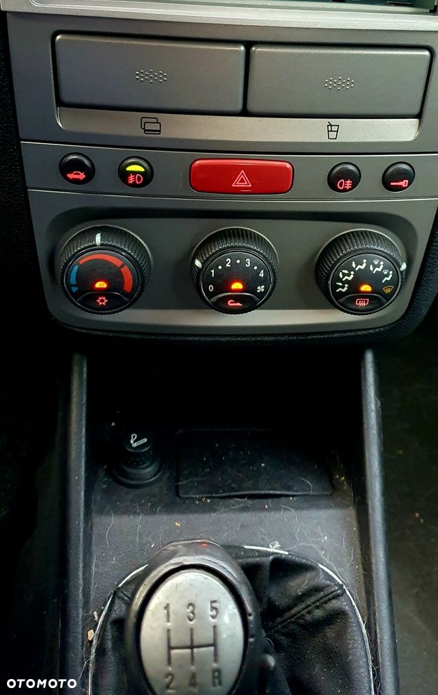 Alfa Romeo 147 - 15
