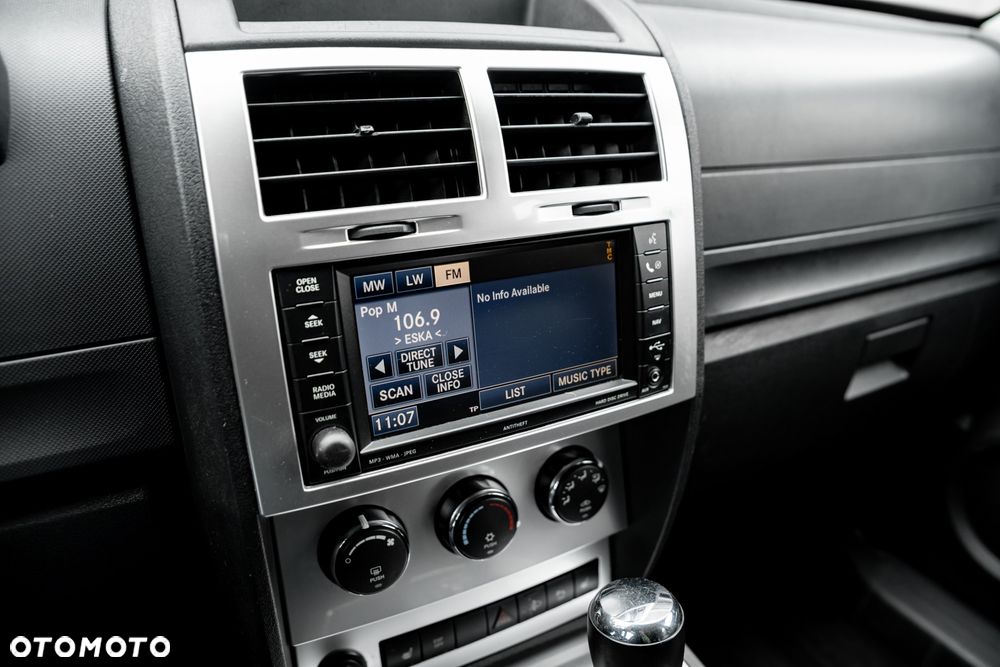 Dodge Nitro 4.0 Automatik R/T - 29