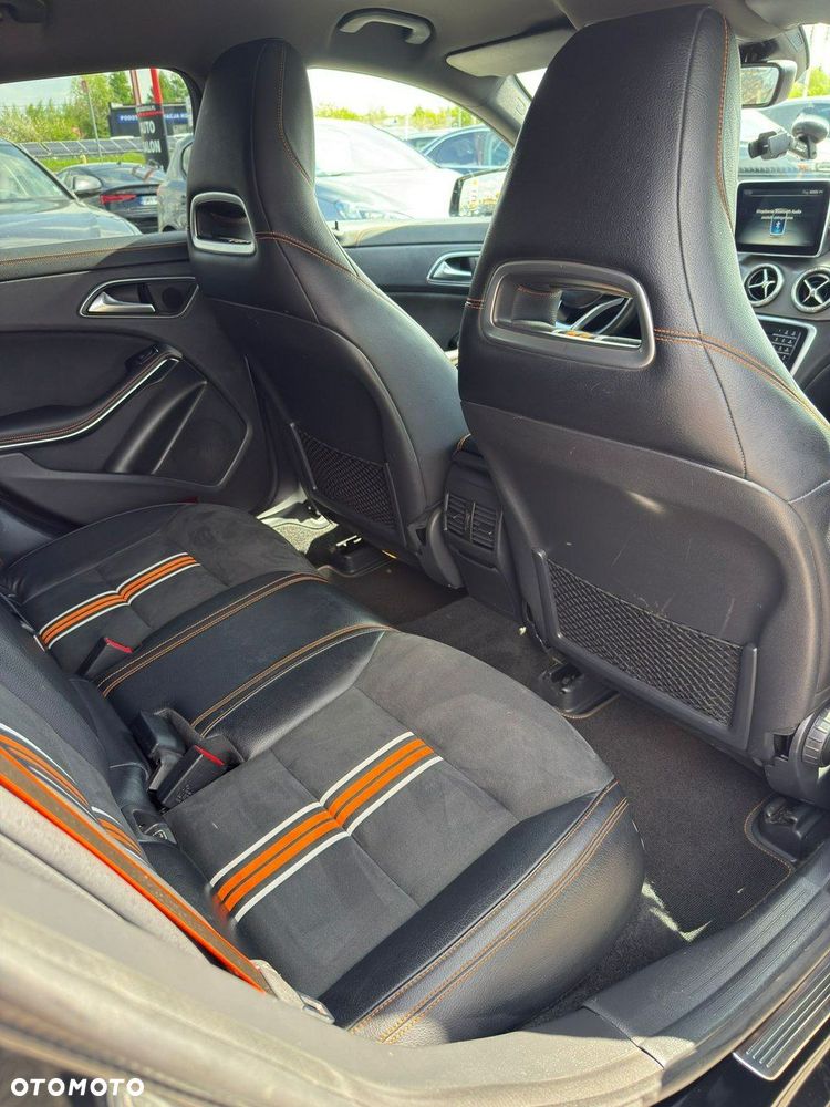 Mercedes-Benz CLA Shooting Brake 220 (CDI) d 4Matic 7G-DCT Orange Art Edition - 8