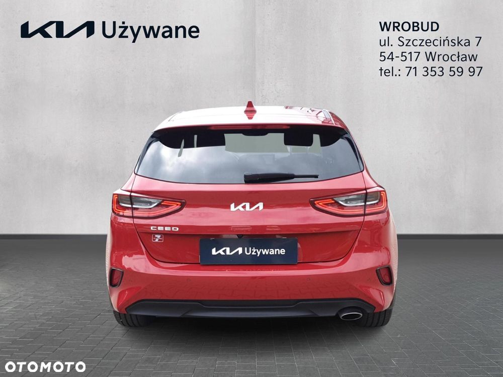 Kia Ceed - 4