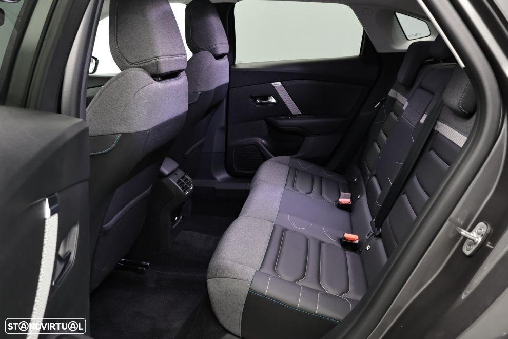 Citroën C4 X 1.2 PureTech Shine EAT8 - 25