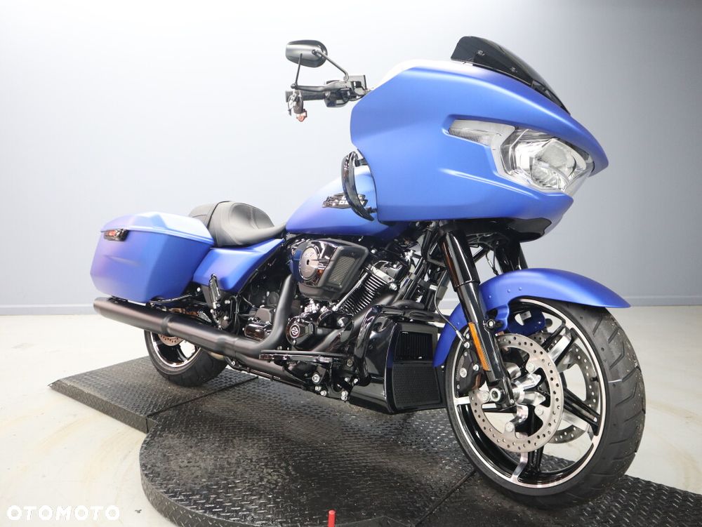 Harley-Davidson Touring Road Glide - 1