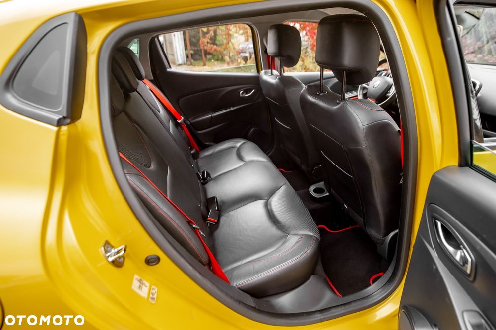 Renault Clio TCe 200 EDC Sport R.S - 19