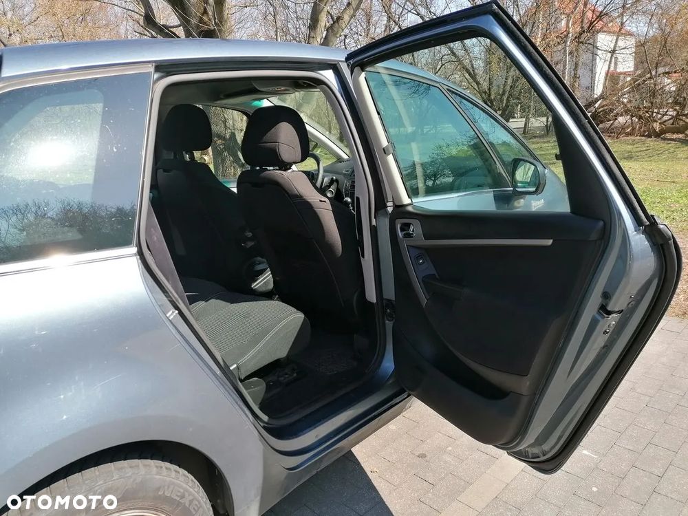 Citroën C4 Picasso - 11