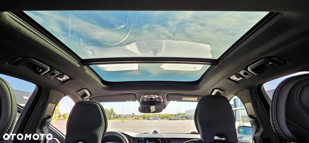 Volvo XC 60 B4 B R-Design - 21