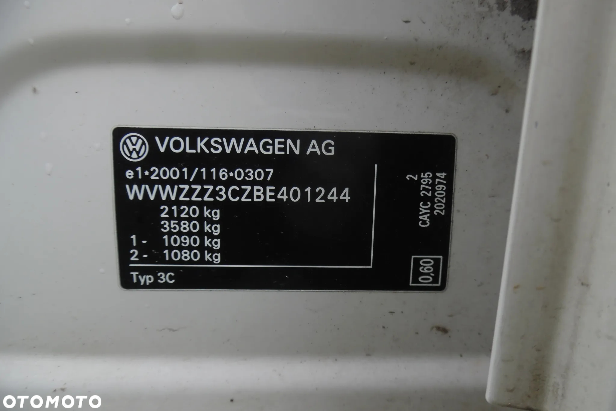Volkswagen Passat 1.6 TDI Comfortline - 22